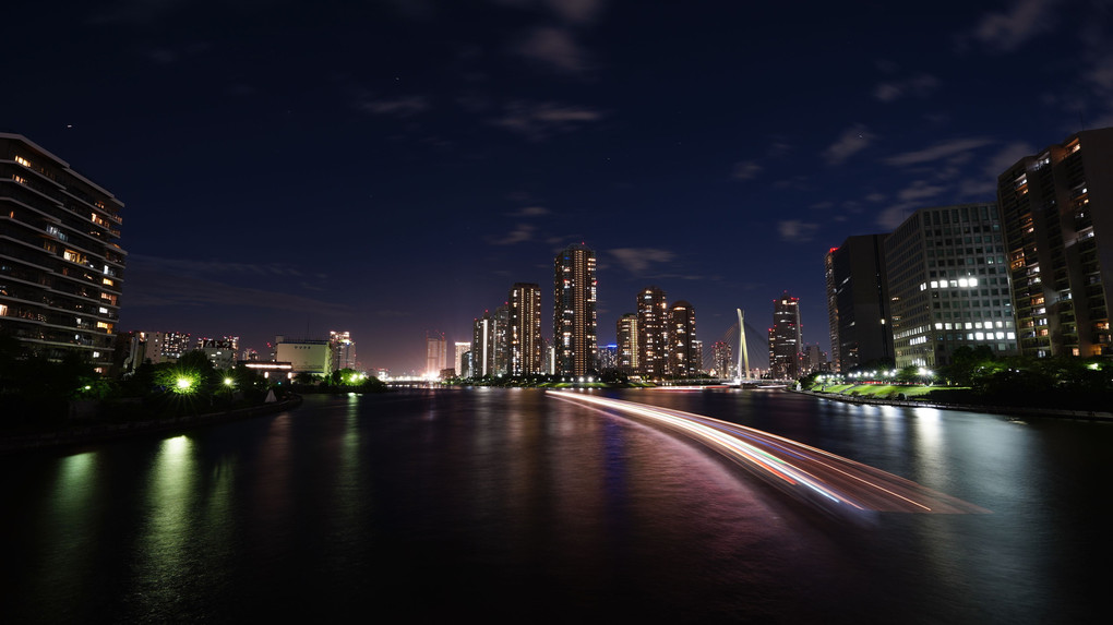 永代橋/ブラジルの情熱:煌めく水上バス_月齢14.12