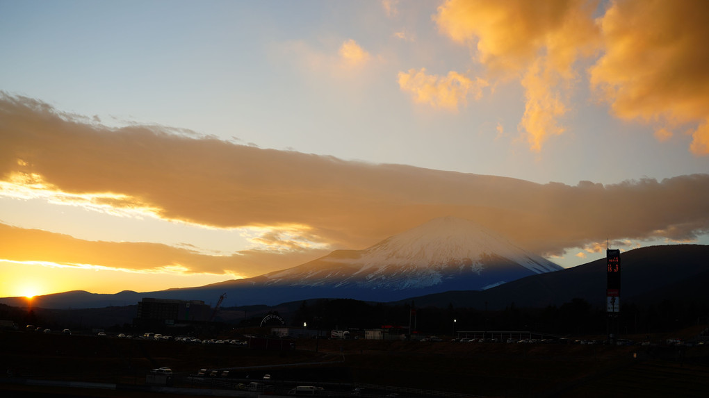 富士スピードウェイ初体験/快晴の富士山:岡本浩孝先生の撮影会