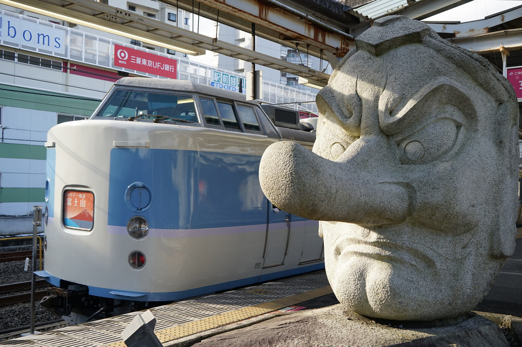 天狗が見守る安全運行