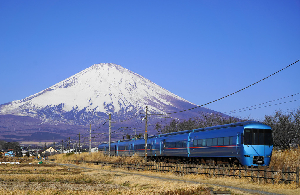 富士山と特急「ふじさん号」
