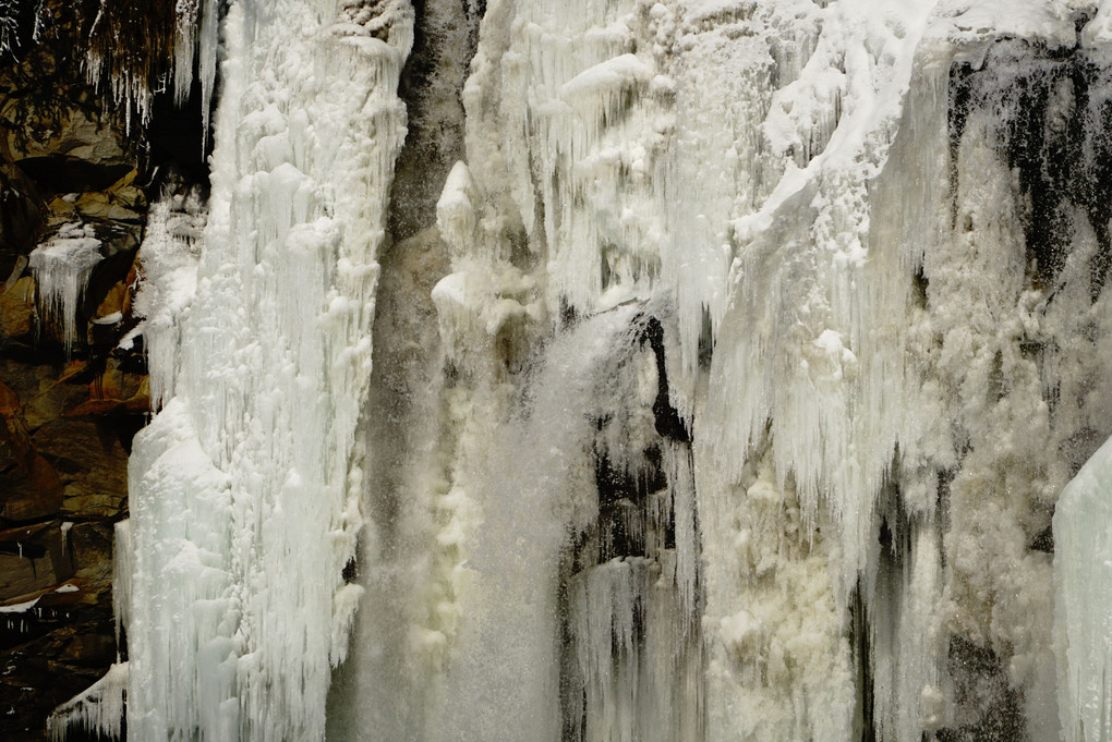 滝野すずらん公園　アシリベツの滝氷瀑