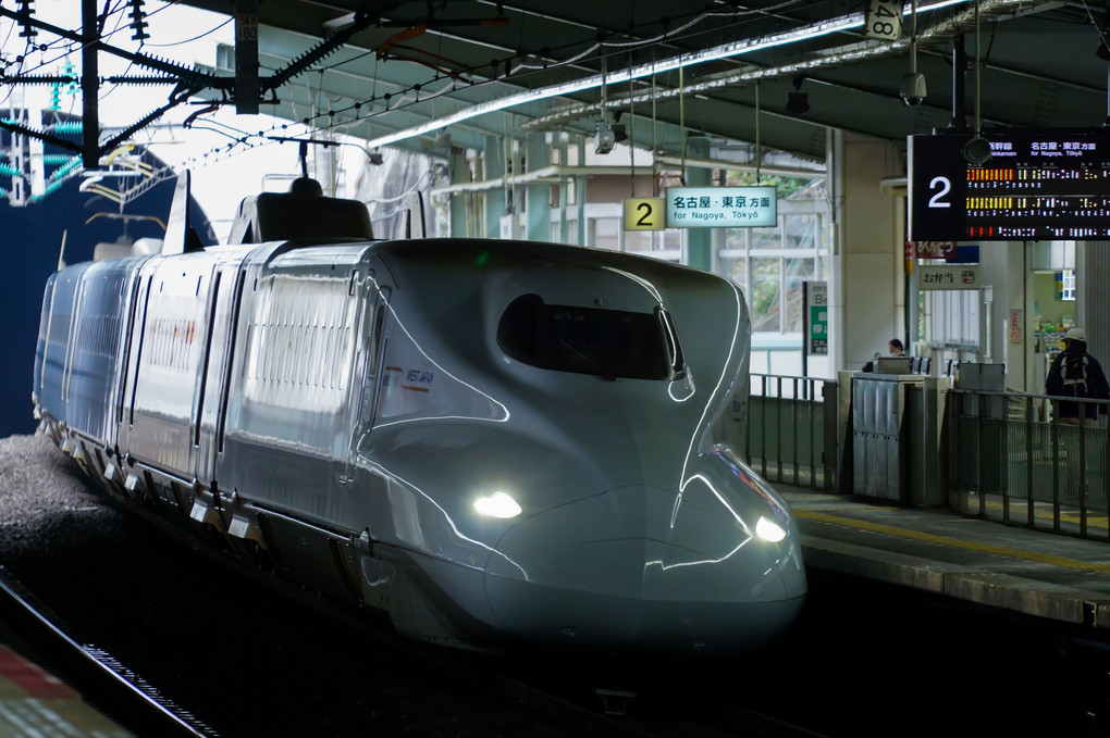 新幹線を撮ってみましょう＠新神戸駅