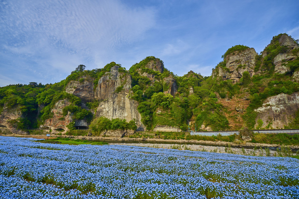 競秀峰