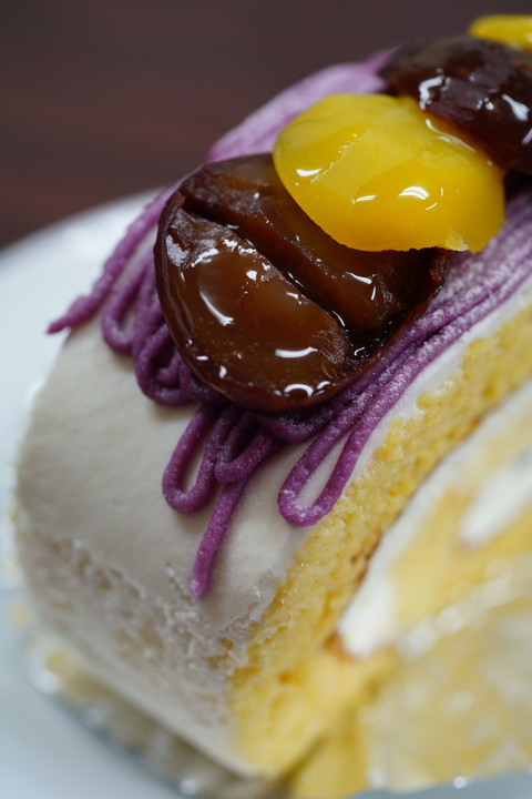 栗と紫いもの和三盆ロールケーキ♪