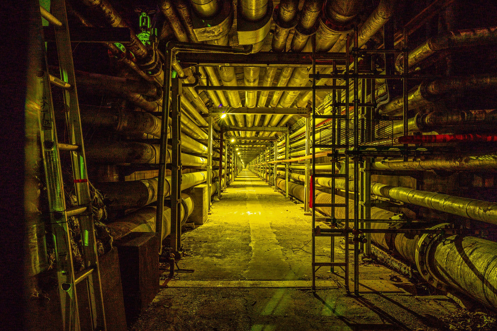 暗闇のパイプトンネル