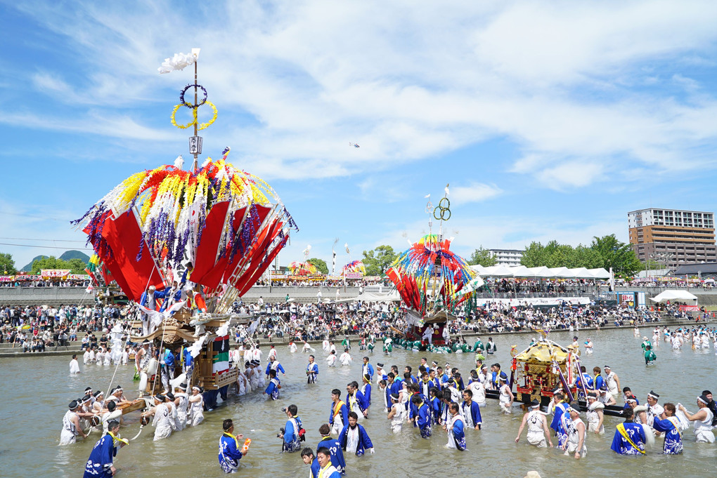 風治八幡宮川渡り神幸祭