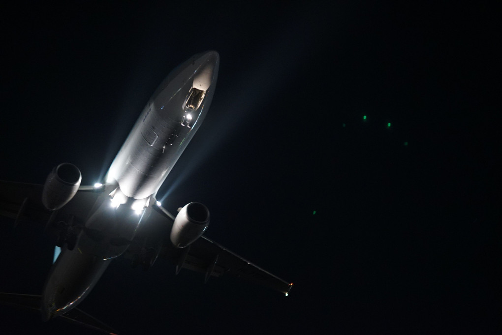 夜の福岡空港飛行機撮り