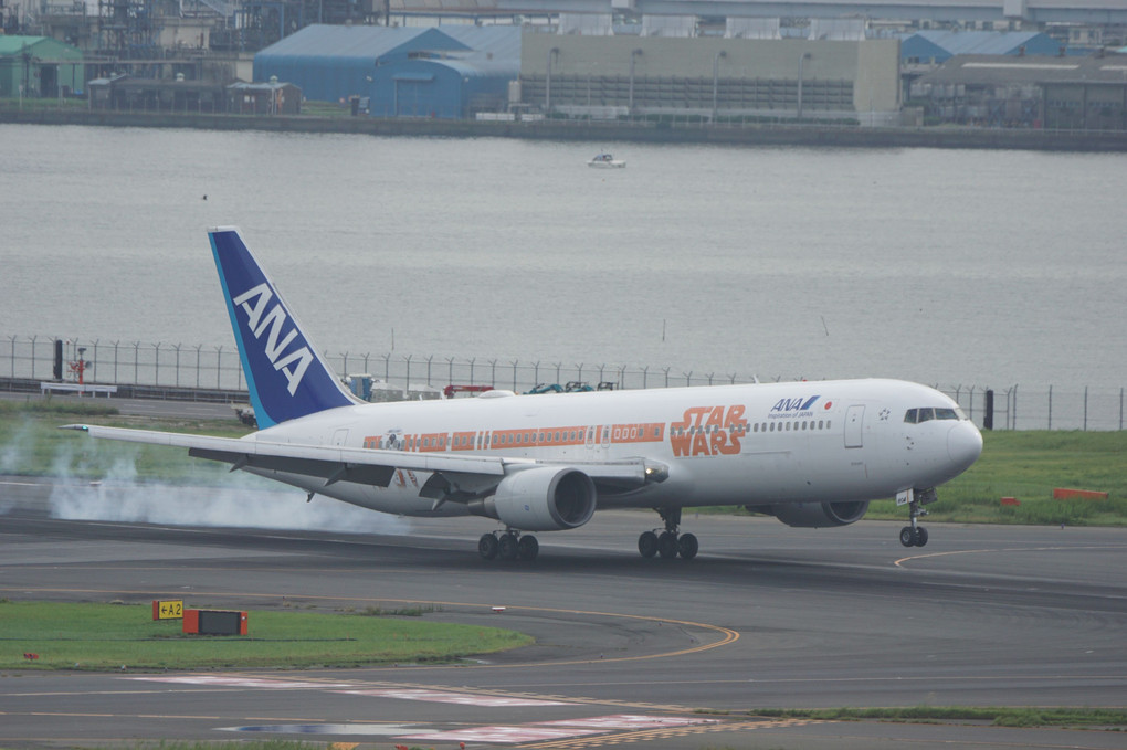 羽田空港に行って来ました。