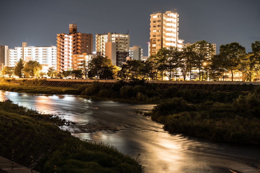広瀬川の夜