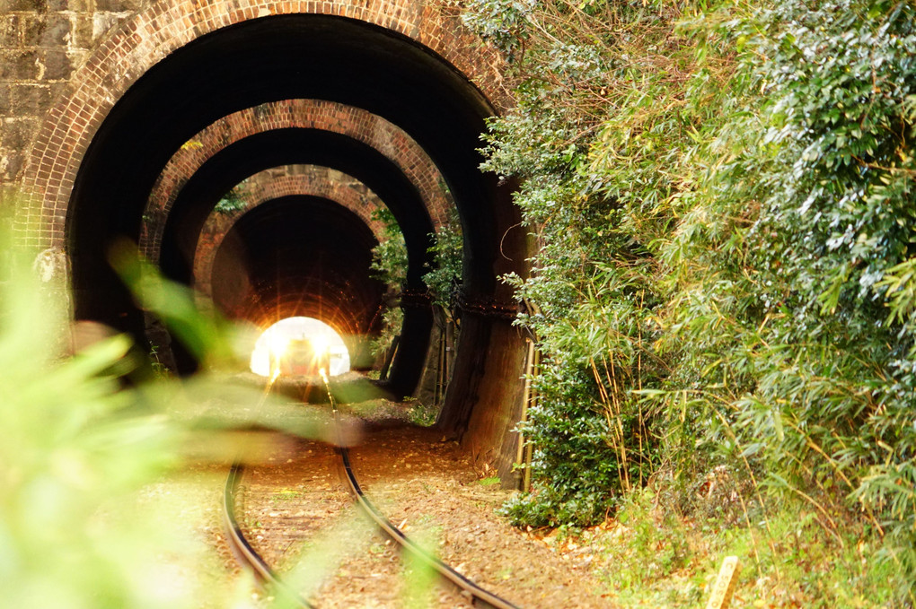 魅力の三連トンネル