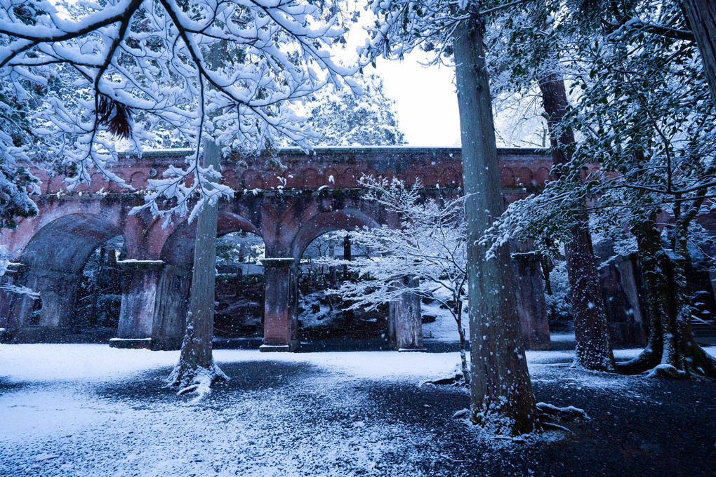 南禅寺雪散歩