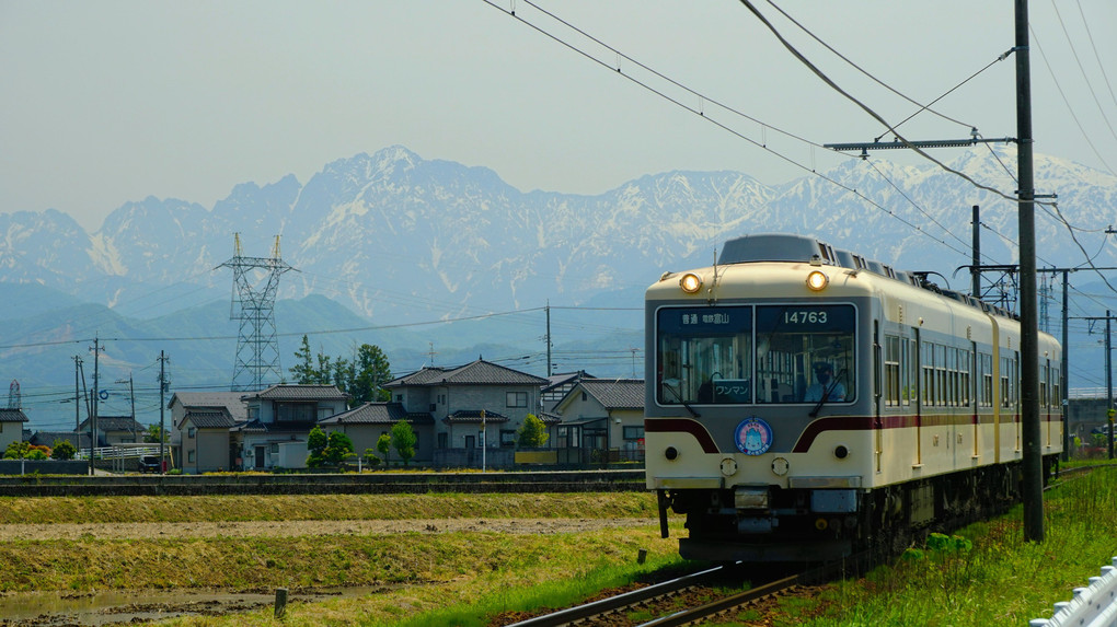 富山地方鉄道の魅力