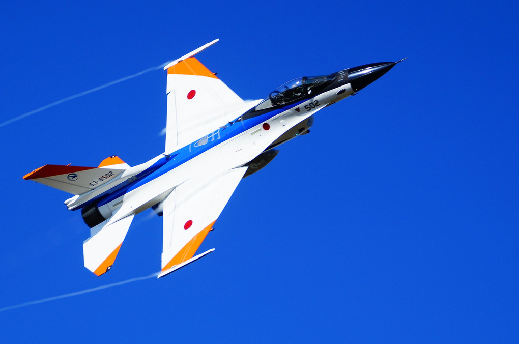 米国のF-16を、日米共同で改造開発したF-2