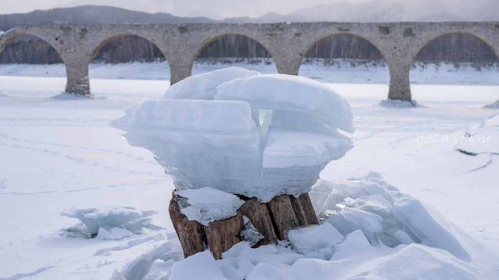 タウシュベツ橋梁～キノコ氷