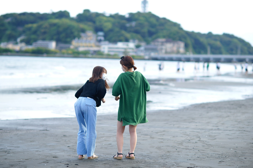 海を楽しむ二人