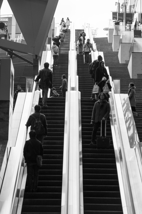 吉村玲一先生の写真講座　JR京都駅ビルでスナップを楽しむ。