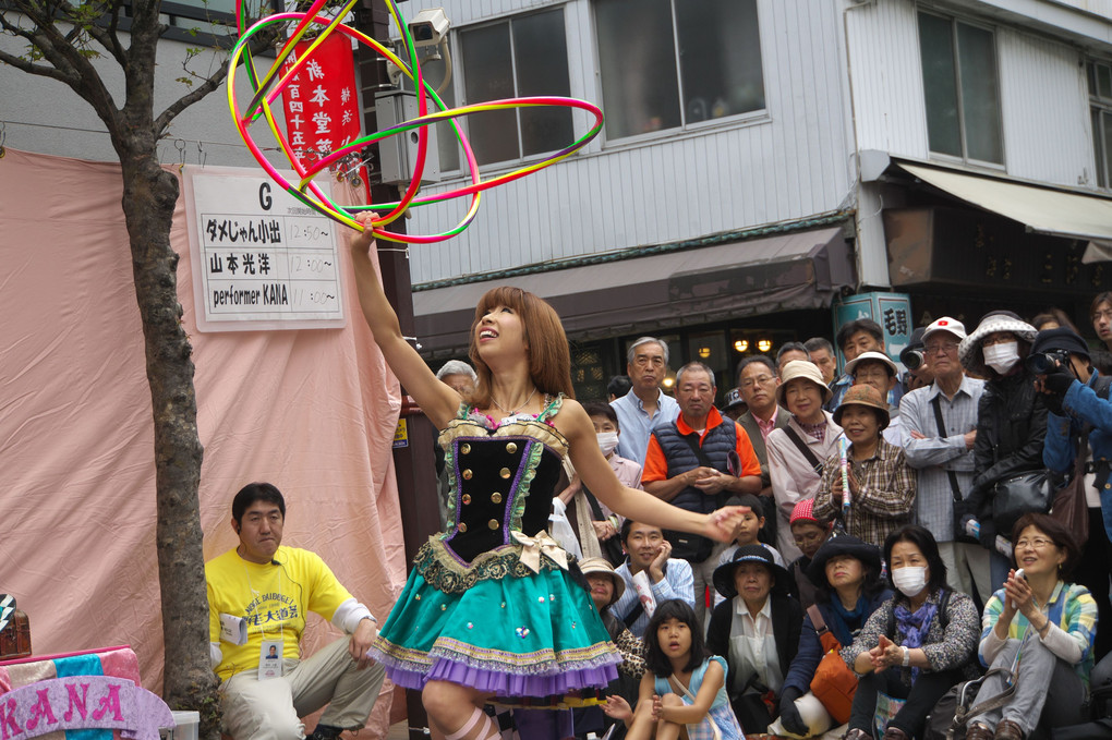 performer KANA　さん。