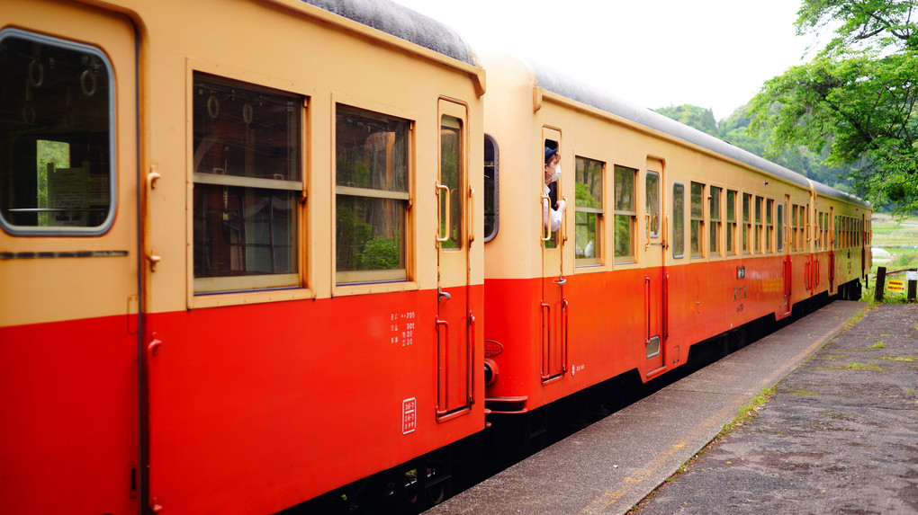 小湊鐡道・大久保駅・3両編成