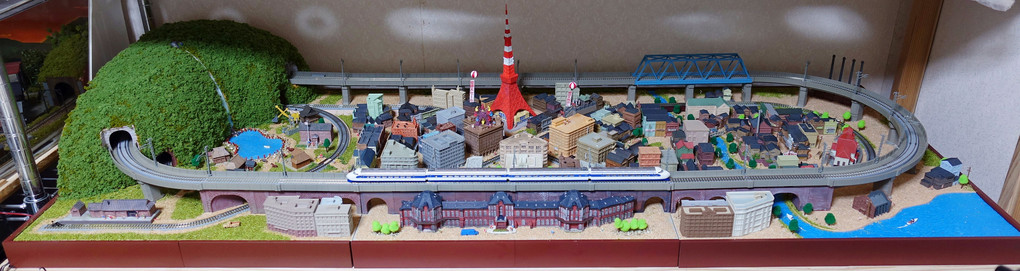 「昭和にっぽん鉄道ジオラマ」が完成しました。
