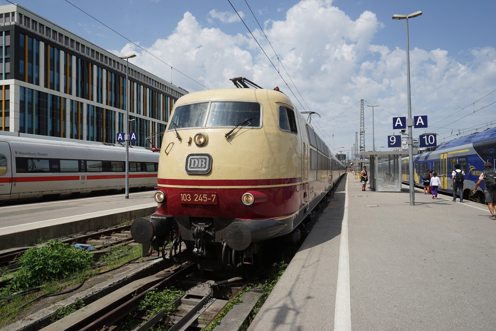 ドイツ鉄道旅行-ミュンヘン中央駅（DB103）