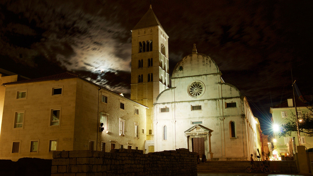 ザダール旧市街の夜景１（クロアチア）