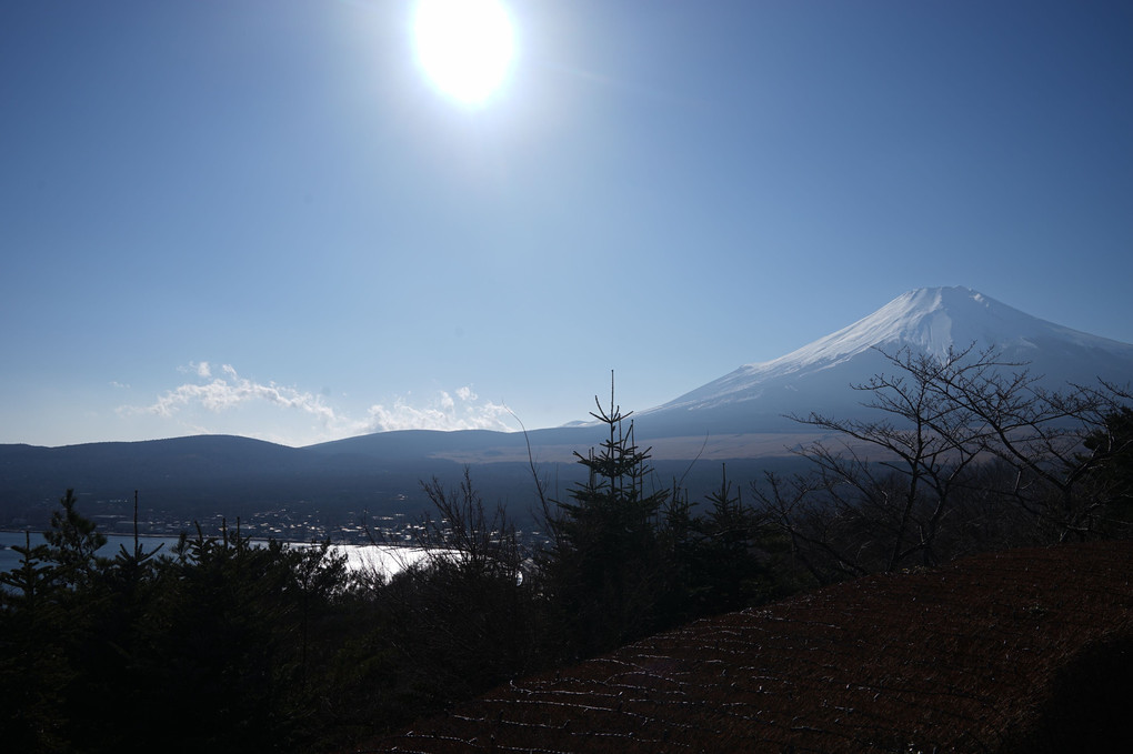 太陽、富士山、山中湖