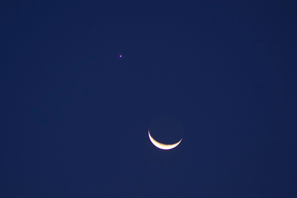 月と金星のランデブー