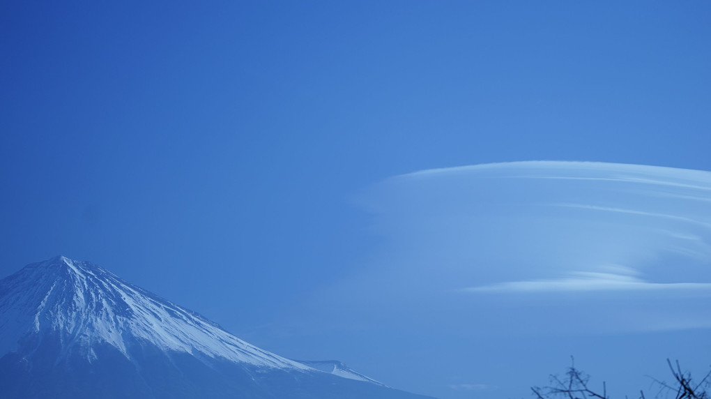 富士山　吊るし雲＆傘雲～（天候悪化の予兆！雲）