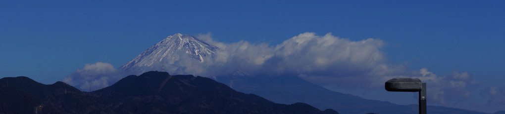 由比PA(上り)からの富士山　元日