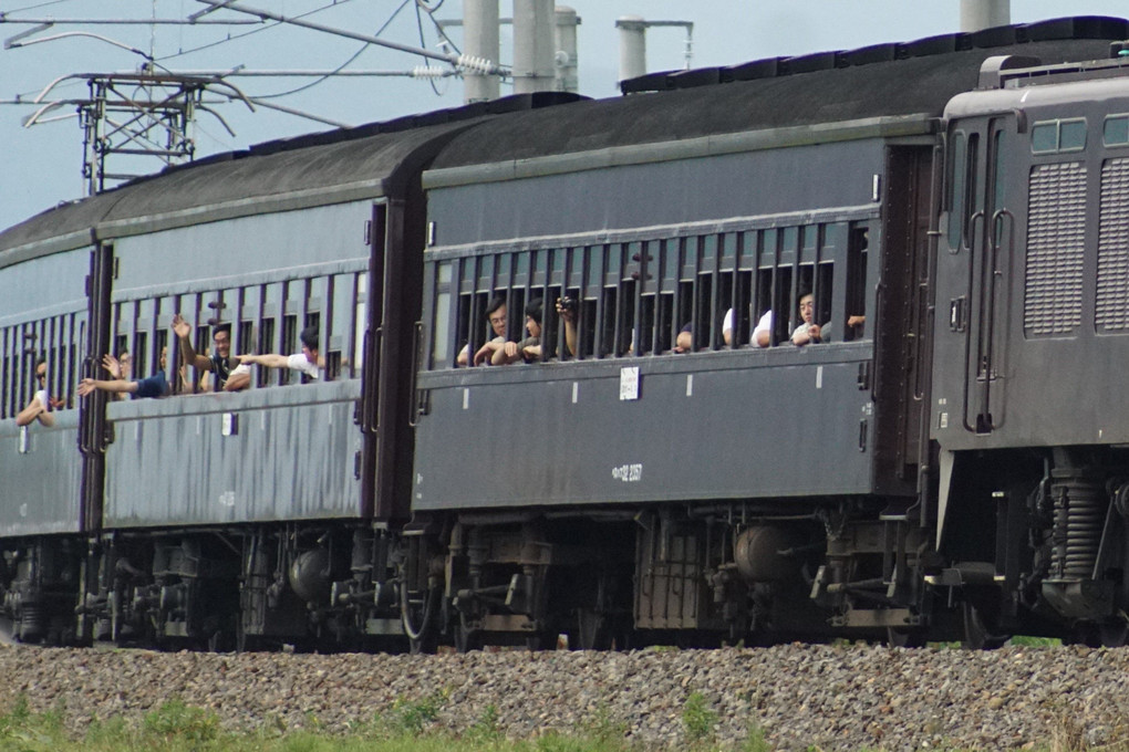 旧(ふる)き列車が征く・原画