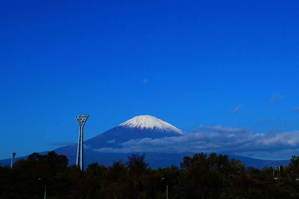 富士山と月🗻🌜