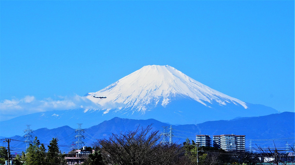 富士山と厚木基地に帰ってきた哨戒機！