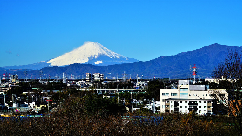 クリアーな今朝の富士山　哨戒機と共に！