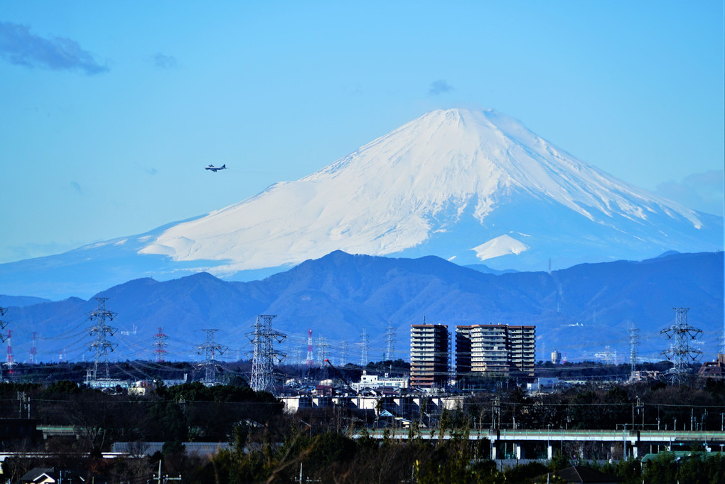 今朝の富士山　厚木基地の哨戒機と共に❣