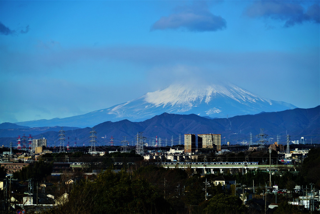 10年に一度の最強寒波襲来の朝の富士山🗻