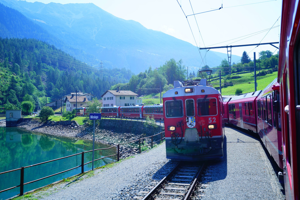 スイス絶景鉄道①【ベルニナ鉄道】の旅 ♬