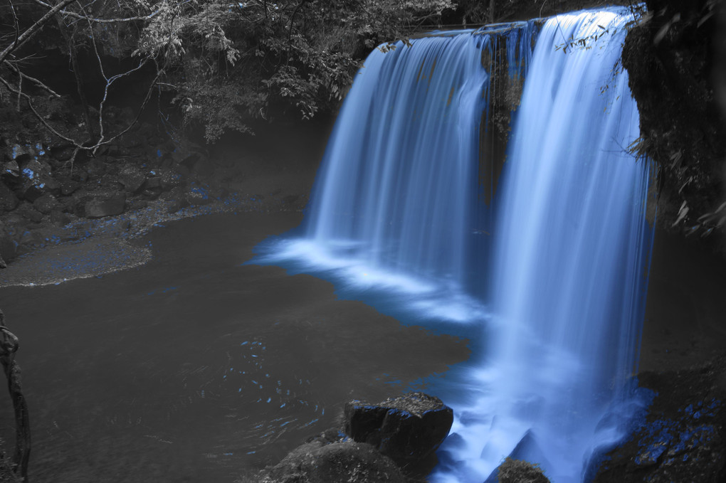青の滝