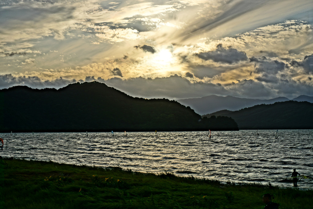 夕暮れの琵琶湖