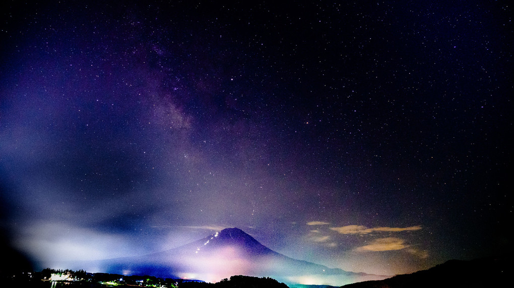富士山から七色光線ー星景