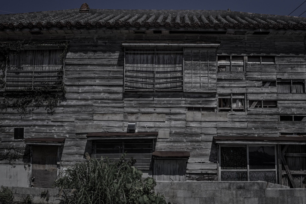 沖縄の廃屋