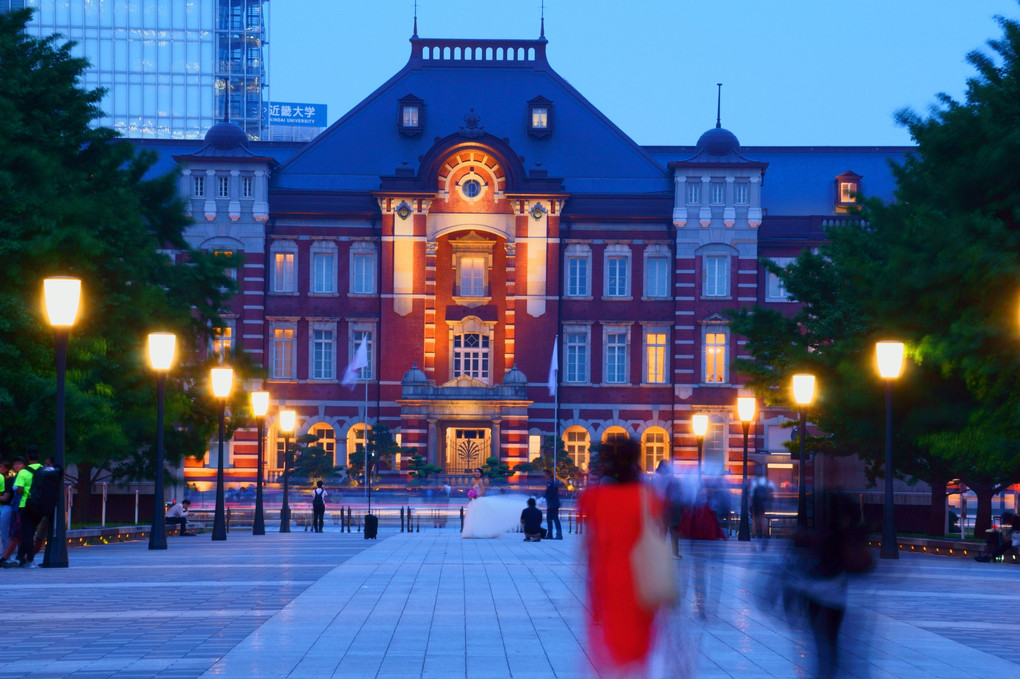 東京駅、夜景と夕景