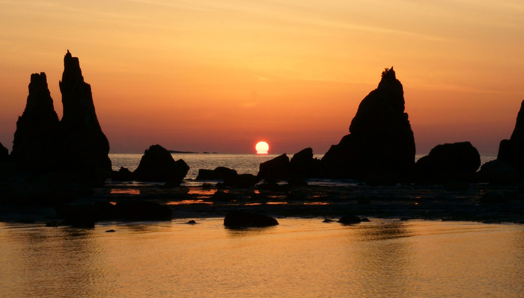 橋杭岩　だるま太陽☀見えましたぁ＼(^0^)／