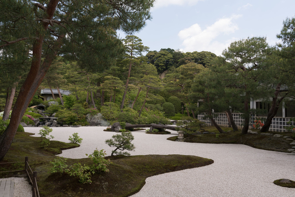 庭園もまた一幅の絵画　島根・鳥取巡行④