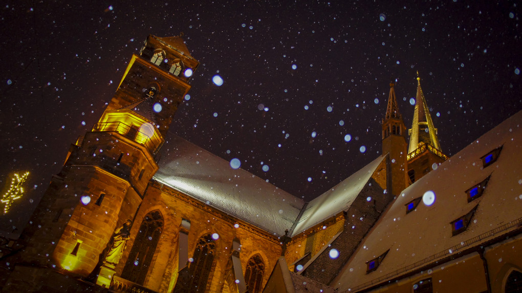 雪降る教会