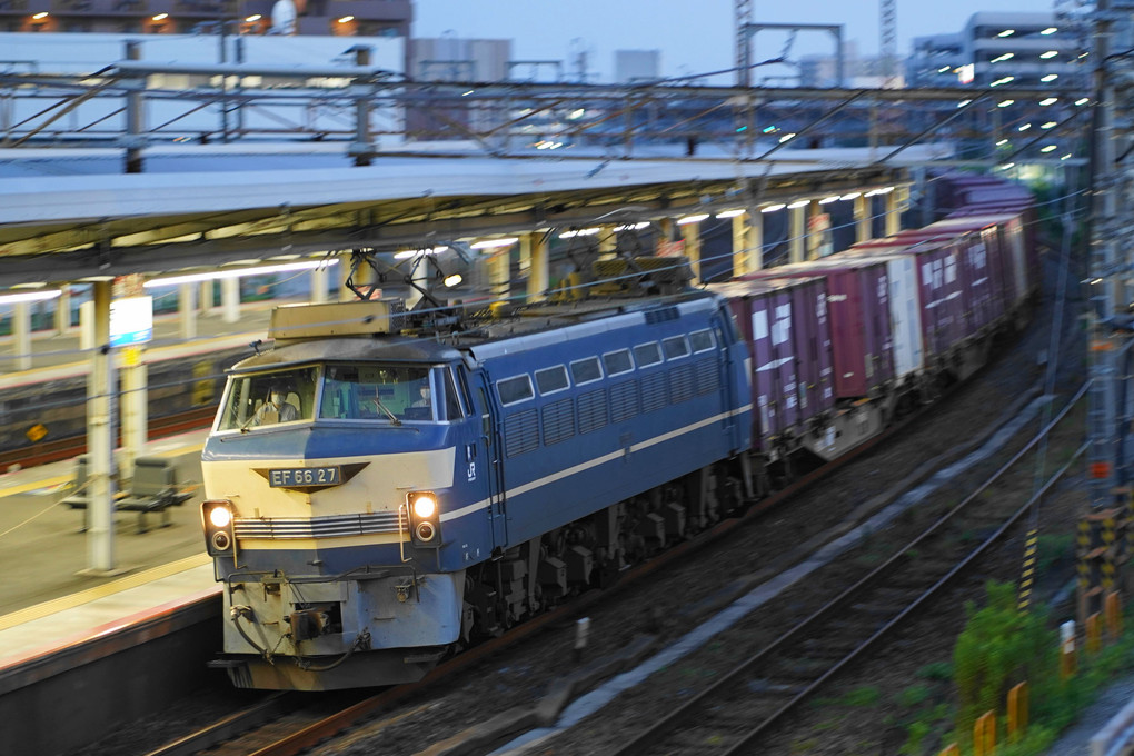 EF66 27号機けん引・5088レ