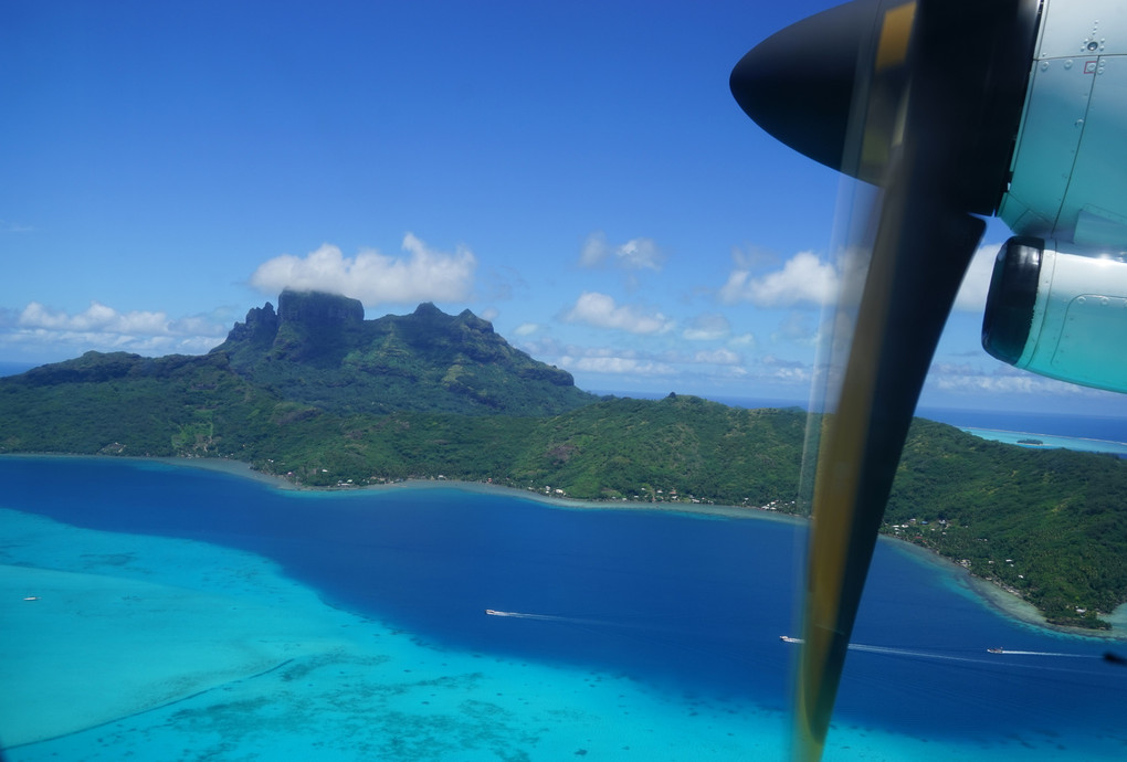 Bora Bora ～ 空から島々を臨む