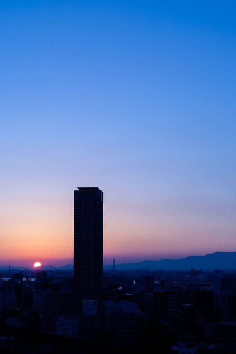 大阪駅からの夕日