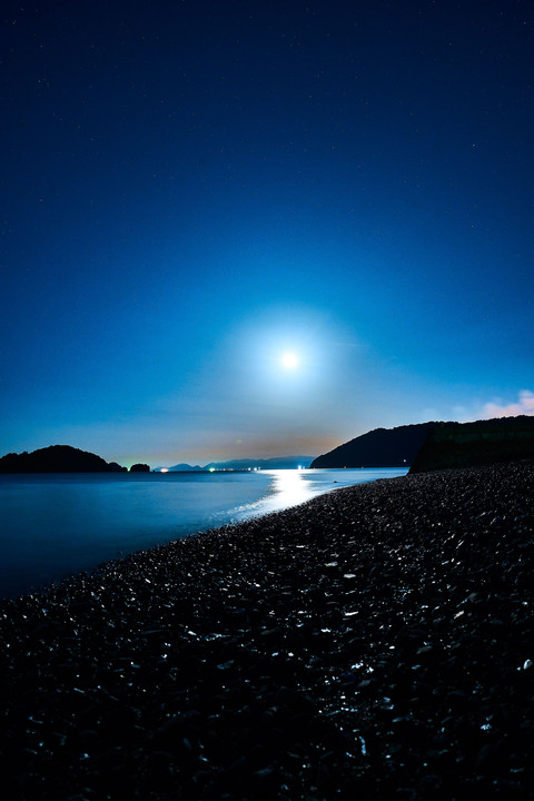 夜の海岸