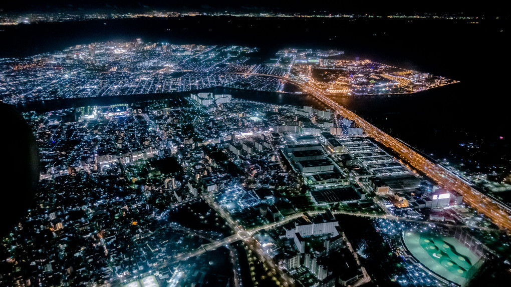 明るい日本の空