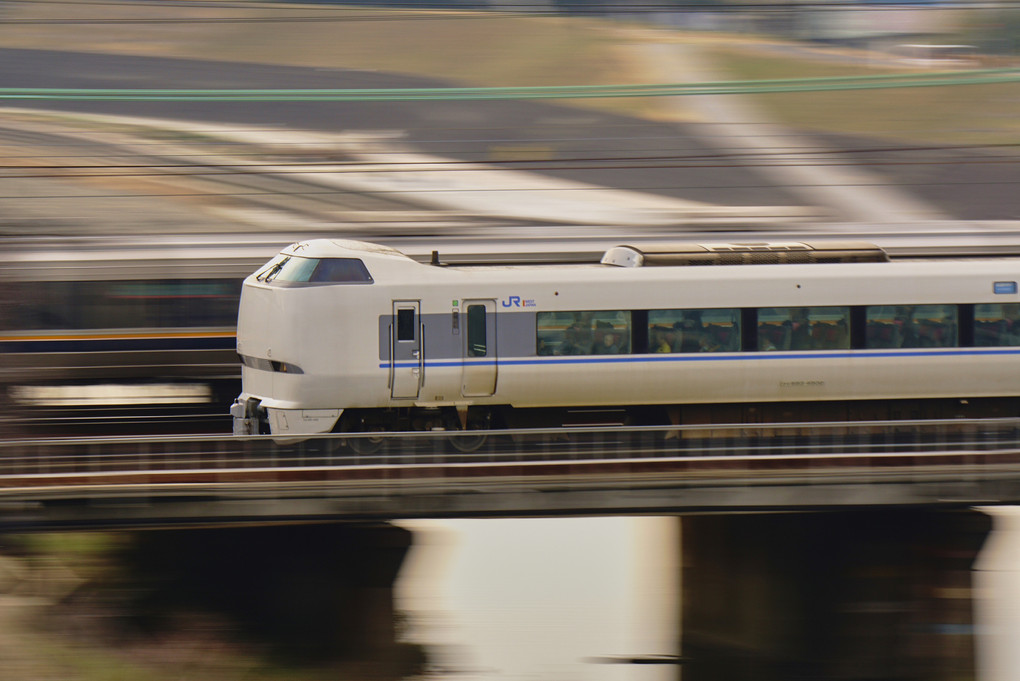 朝のJR京都線
